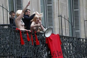 femen 01 mai 2015 Paris